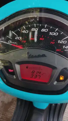 GRESS Vespa Sprint I-Get 150 ABS thn 2023 KM 800perak