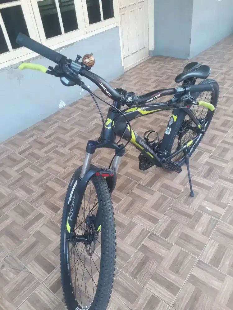 Sepeda United Dedroit 2 9speed