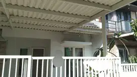 DISEWAKAN RUMAH RUNGKUT ASRI TENGAH - BARU RENOV