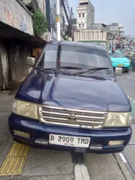 Kijang LGX 1.8 TAHUN 1997 Manual