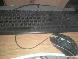 Jual laptop+charger dan CPU computer, salon kecil