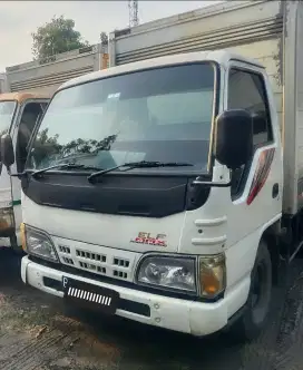Isuzu ELF NKR (Engkel) Box 2012 Nik 2011