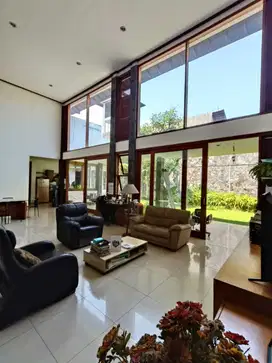 Dijual Rumah Di Jl. Setrasari Kulon VI, Kota Bandung