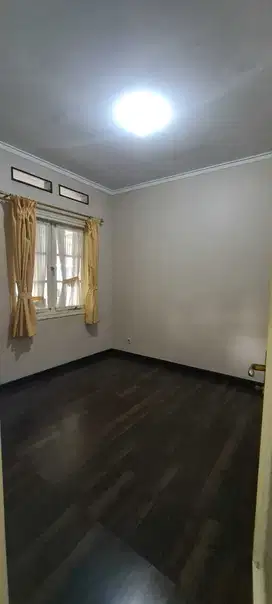 Rumah siap huni di kota baru parahyangan bandung