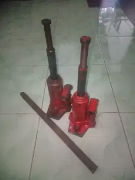 DONGKRAK 2 TON NORMAL ADA 2 BIJI HARGA PER BIJI 50 RIBU
