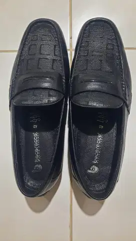 Sepatu Pantofel dijual cepat karena BU