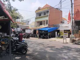 Rumah Hitung Tanah Di Darmo Sby  Dekat Pasar Burung Kupang)  Wonokromo