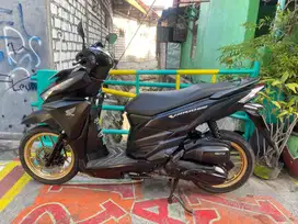 Scoopy Fi 2017 Hitam LED