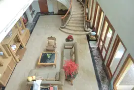 RUMAH MEWAH MAINROAD BATUNUNGGAL INDAH BANDUNG