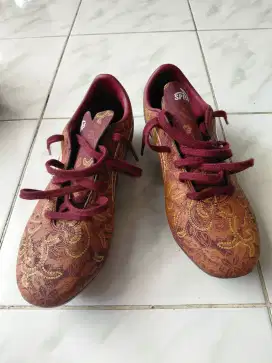 Sepatu Bola Specs Size 44