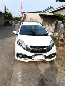Mobilio RS Istimewa