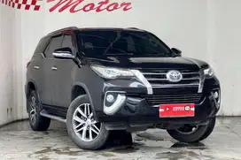 TOYOTA VRZ 2.4 A/T 2016 HITAM