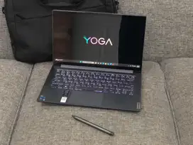 Lenovo YOGA Slim 7 TouchScren CORE i5-1135G7 RAM 8-512 GB LikeNew