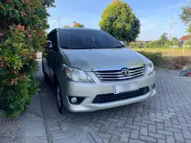 Toyota Kijang Innova G Bensin Matik 2012