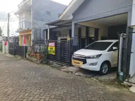 Rumah Hunian Nyaman Aman full perabot. Bisa NEGO sampai Deal.