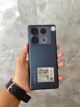 Infinix Note 40 Pro 5G 8/256gb Batang Hp Aja Minus Lecet Pakai