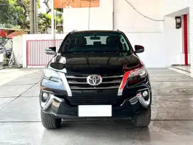 Toyota Fortuner 2.7 SRZ TRZ Bensin Matic / AT 2017 Hitam