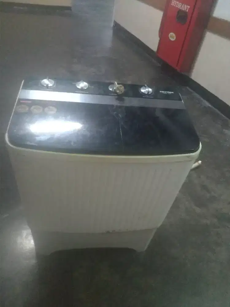 Mesin cuci Polytron mulus siap pakai ya