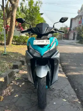 Aerox 2023 KM 20rb asli sangat istimewa,warna limited,buku2 lengkap