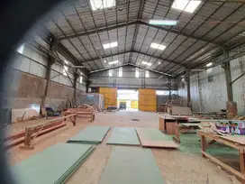 Disewakan gudang jl. Kh. Azhari - cipondoh . kAv DPR