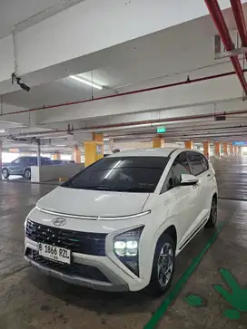 Cash Hyundai Stargazer 2024 Bensin
