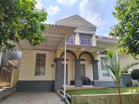 DISEWA RUMAH BAGUS NYAMAN SEJUK FURNISHED TAMAN YUNANI SENTUL SSR798