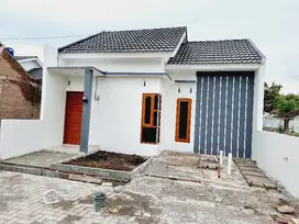 Rumah Baru Modern Minimalis Gedongan Colomadu