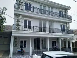 DIJUAL RUMAH FURNISHED DI CLUSTER VICTORIA, SENTUL CITY SSR523 A2