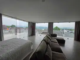 DISEWA RUMAH PREMIUM FULL FURNISHED TAHUNAN VIEW GUNUNG ENGLAND PARK