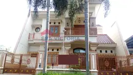 Rumah Strategis di Cluster Golf Araya Fasilitas Lengkap & Lokasi Bagus