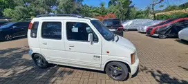 Karimun kotak putih