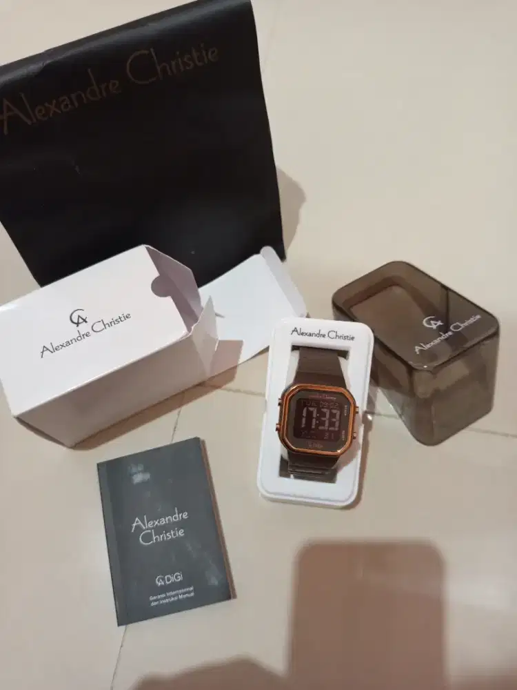Jam tangan Alexandre Cristie