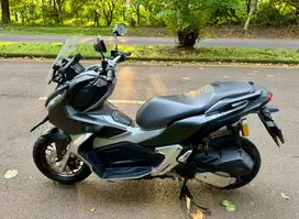 Honda ADV 150 CBS ISS Keyless MULUSSS Pajak Hidup Panjang