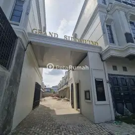 DIJUAL TOWNHOUSE JALAN SIDOMULYO KOMPLEK GRAND SIDOMULYO MEDAN TIMUR