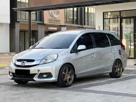 Cash murah Di jual Mobilio E AT 2014