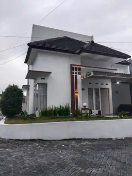 Dijual Cepat Rumah Villa HOOK dekat Jatim Park Kota Batu