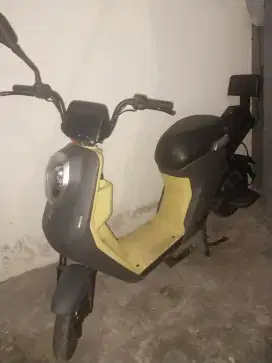 Sepeda listrik Uwinfly M60
