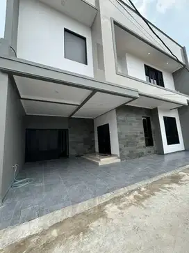 rumah 2 lt bangunan baru siap huni dekat LRT cibubur