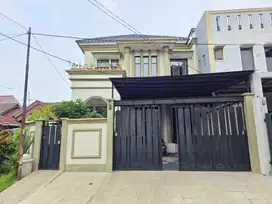Dijual Rumah Semi Furnished di Nusaloka BSD City Dekat Teras Kota
