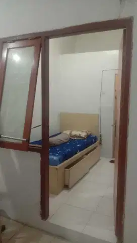 Terima kost campur putra putri pasutri di Gayungan ptt ada AC