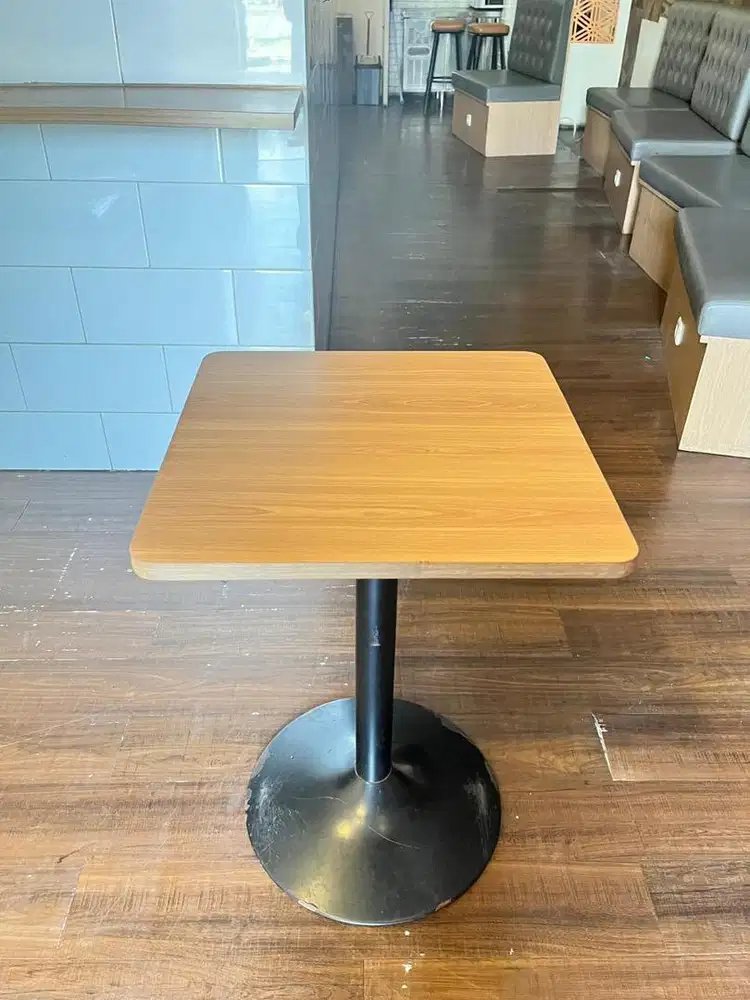 Meja makan 60 x 60 coffee table