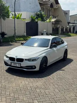 BMW 320i F30 LCi N48 2016 Putih