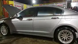 Honda Accord 2010 Bensin