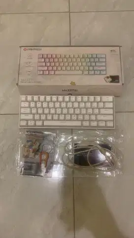 Keyboard Gaming Fantech MAXFIT61 MK857