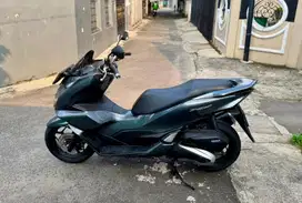 Honda PCX 160 CBS ISS Keyless MULUSSS Pajak Hidup Panjang