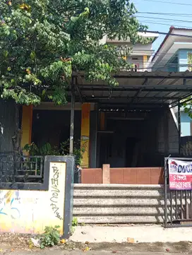 Dijual murah rumah 2 Lt dekat stasiun Depok lama area pancoran mas