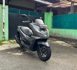 Honda PCX 160 CBS ISS Keyless MULUSSS Pajak Hidup Panjang