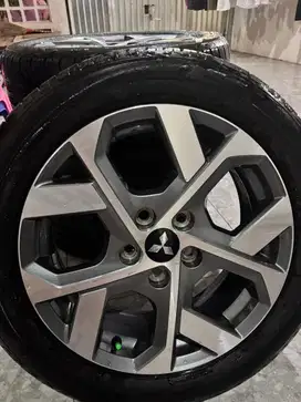 Jual 1 Set Velg + Ban OEM Xpander Cross Facelift 2023