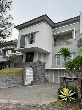 Rumah Mewah Luas KBP Tatar Larang Tapa Kota Baru Parahyangan