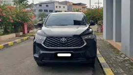 Km23rb toyota zenix v bensin non hybrid 2024 hitam
